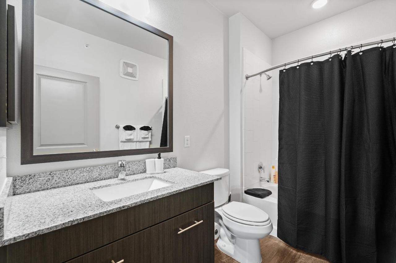 דירות Leander Luxe 3B/2B Getaway - Pool, Gym, Parking, Pet Wash מראה חיצוני תמונה
