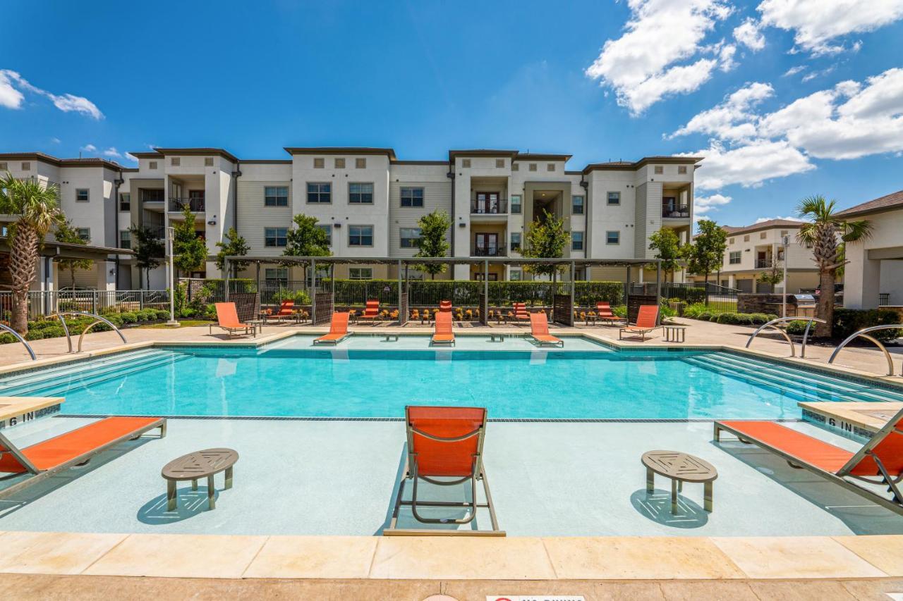 דירות Leander Luxe 3B/2B Getaway - Pool, Gym, Parking, Pet Wash מראה חיצוני תמונה
