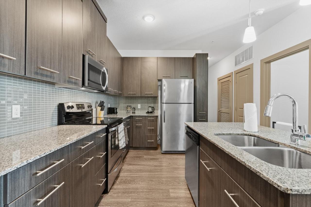 דירות Leander Luxe 3B/2B Getaway - Pool, Gym, Parking, Pet Wash מראה חיצוני תמונה
