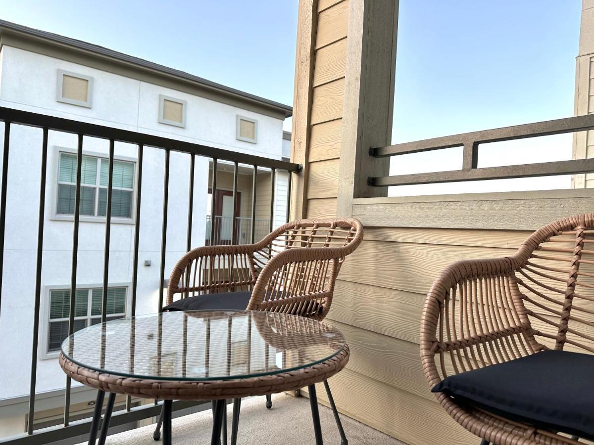דירות Leander Luxe 3B/2B Getaway - Pool, Gym, Parking, Pet Wash מראה חיצוני תמונה